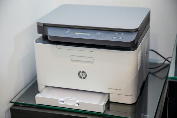 À qui est destinée la série hp laserjet entreprise 5000 ?