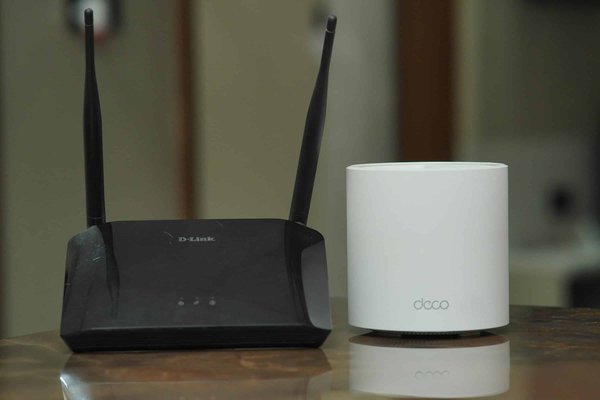 Quels sont les meilleurs réglages pour un routeur Wi-Fi dans un grand appartement?